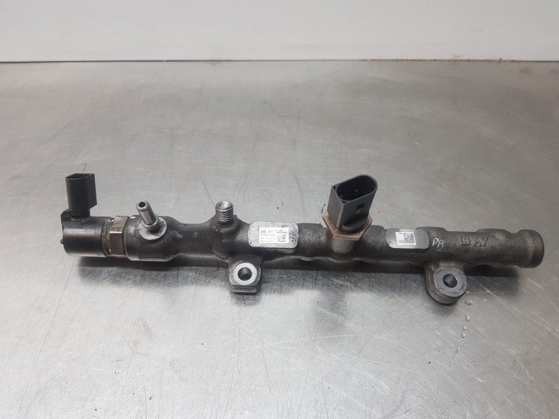 Recambio de rampa inyectora para hyundai tucson klass referencia OEM IAM 314002U200  