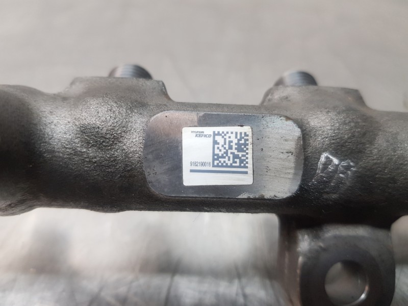 Recambio de rampa inyectora para hyundai tucson klass referencia OEM IAM 314002U200  