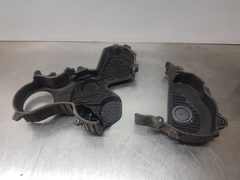 Recambio de tapa distribucion para hyundai tucson klass referencia OEM IAM 213202U700  