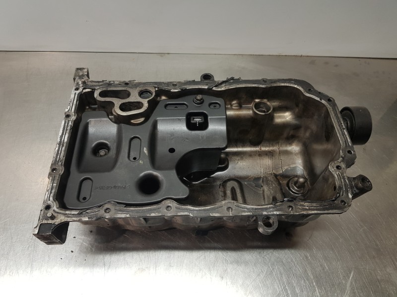 Recambio de carter para hyundai tucson tecno sky referencia OEM IAM 215102U710  