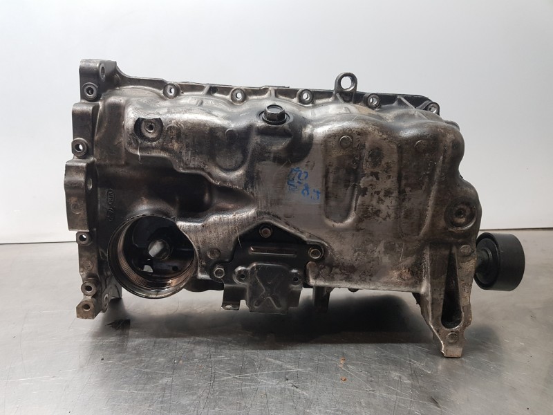 Recambio de carter para hyundai tucson tecno sky referencia OEM IAM 215102U710  