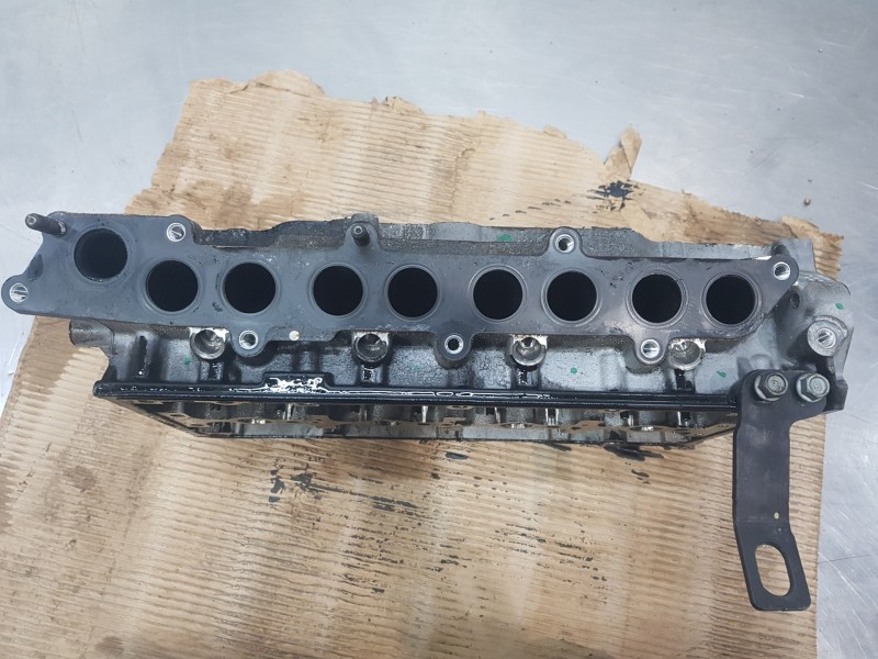 Recambio de culata para hyundai tucson klass referencia OEM IAM 221002U000  