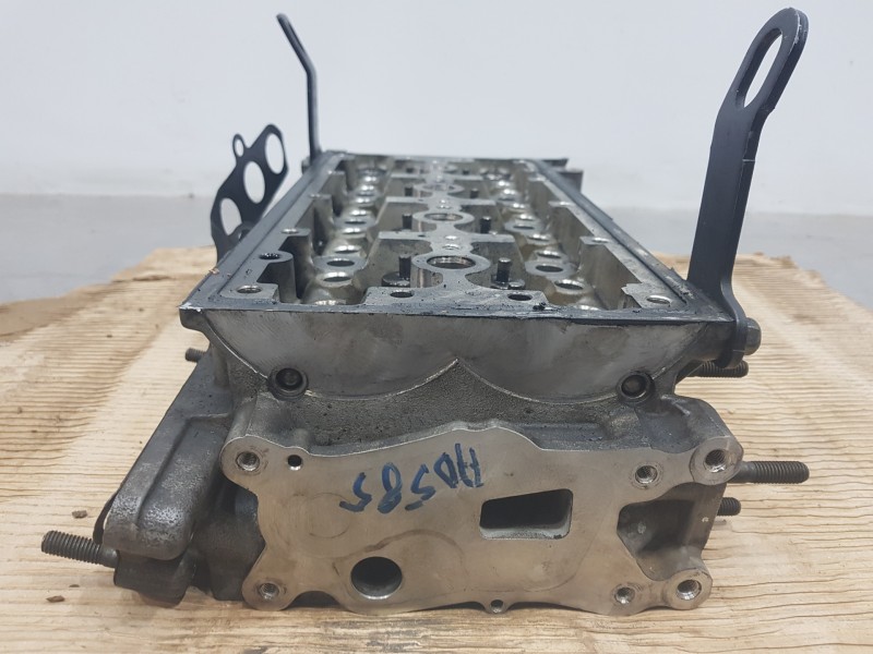 Recambio de culata para hyundai tucson tecno sky referencia OEM IAM 221002U000  