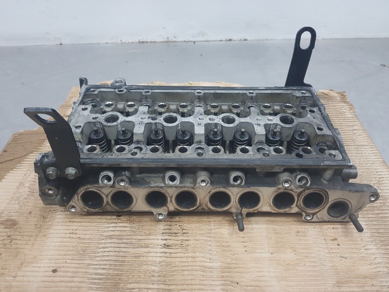 Recambio de culata para hyundai tucson tecno sky referencia OEM IAM 221002U000  