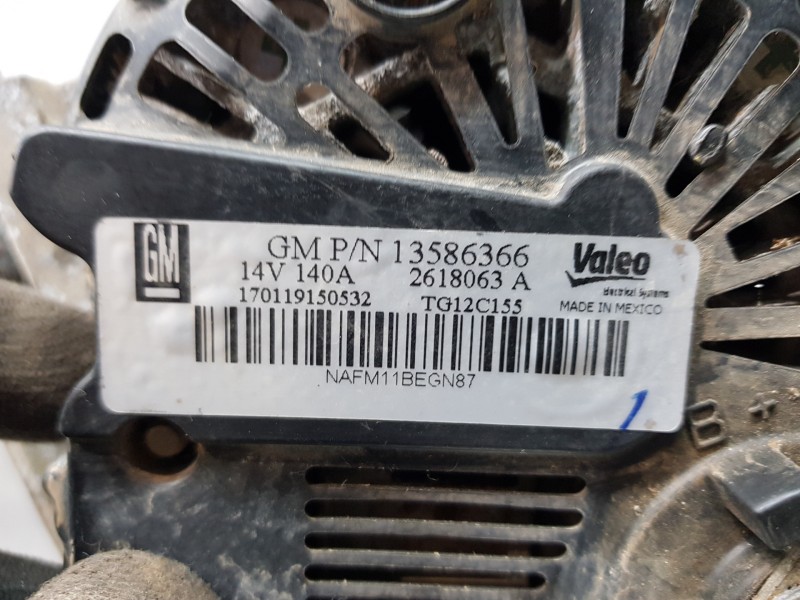 Recambio de alternador para opel meriva b enjoy referencia OEM IAM 13586366  