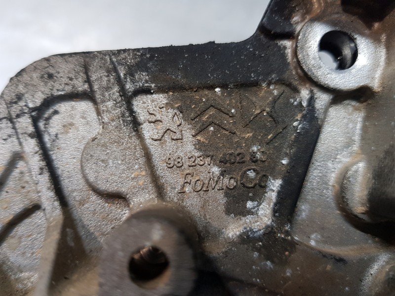 Recambio de bomba aceite para citroen ds 7 crossback bluehdi referencia OEM IAM 9823740280  