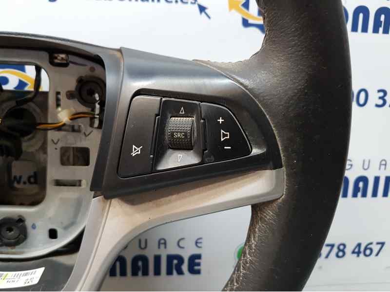 Recambio de volante para chevrolet orlando lt referencia OEM IAM 95227504   Recambio de volante para chevrolet orlando lt referencia OEM IAM 95227504