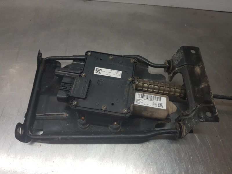 Recambio de freno de mano electrico para opel meriva b enjoy referencia OEM IAM 13582928 13386364 