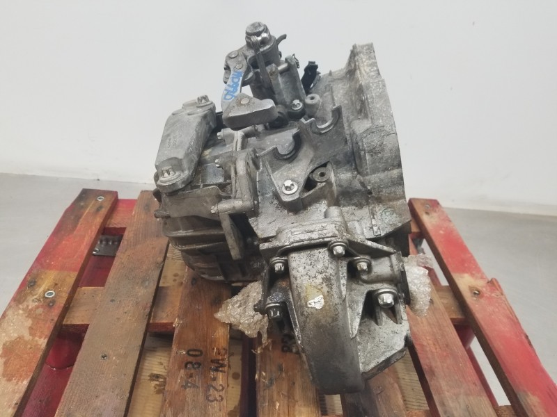 Recambio de caja cambios para opel meriva b enjoy referencia OEM IAM 55596540  