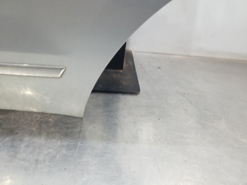 Recambio de puerta trasera izquierda para mercedes clase glk (w204) glk 4matic referencia OEM IAM A2047300905 A2047301300 