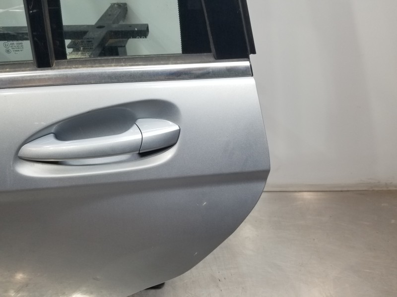 Recambio de puerta trasera izquierda para mercedes clase glk (w204) glk 4matic referencia OEM IAM A2047300905 A2047301300 