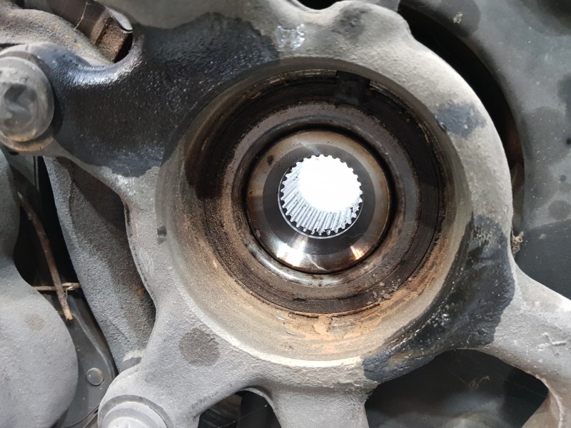 Recambio de mangueta delantera izquierda para mercedes clase glk (w204) glk 4matic referencia OEM IAM A2043322901  