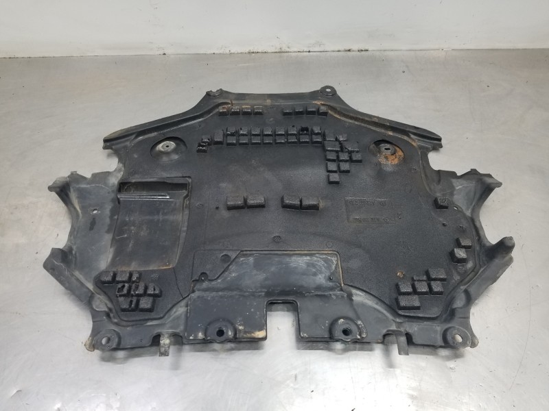 Recambio de cubrecarter para mercedes clase glk (w204) glk 4matic referencia OEM IAM A2125201223  