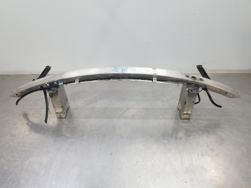 Recambio de refuerzo paragolpes delantero para mercedes clase glk (w204) glk 4matic referencia OEM IAM A2126200230  