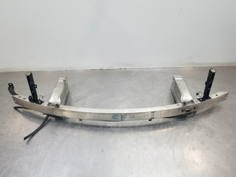 Recambio de refuerzo paragolpes delantero para mercedes clase glk (w204) glk 4matic referencia OEM IAM A2126200230  