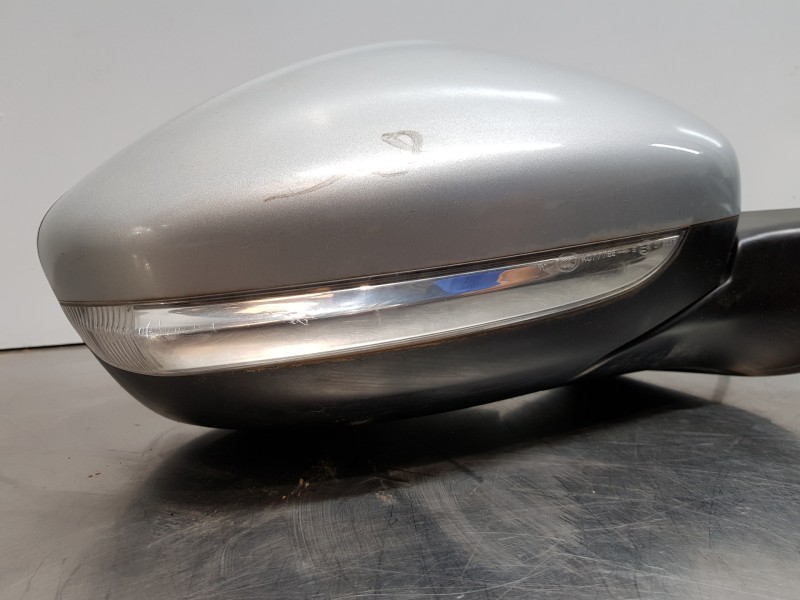 Recambio de retrovisor derecho para peugeot 208 bluehdi referencia OEM IAM 1611240380  