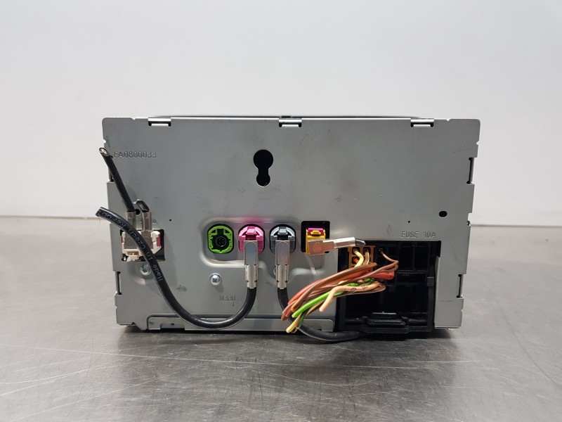 Recambio de sistema audio / radio cd para mercedes clase glk (w204) glk 4matic referencia OEM IAM A2049003611 A2049018701 