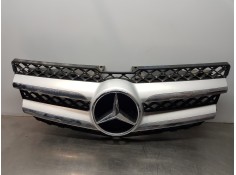 Recambio de rejilla delantera para mercedes clase glk (w204) glk 4matic referencia OEM IAM A2048802983
