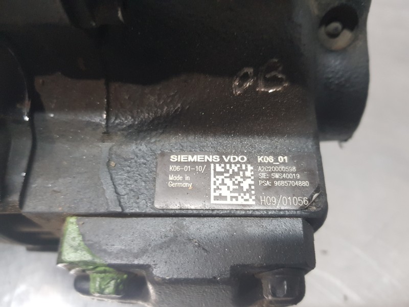 Recambio de bomba inyeccion para citroen jumpy combi referencia OEM IAM 9685704880  
