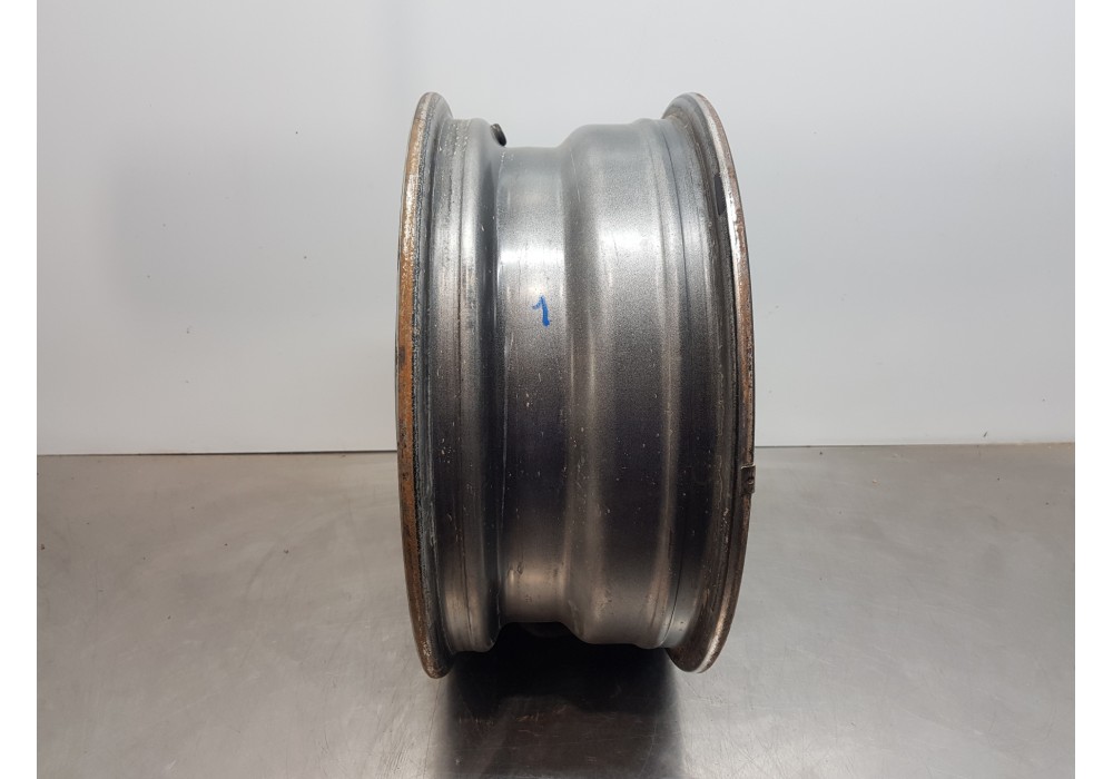 Recambio de llanta para peugeot expert combi bluehdi referencia OEM IAM 98519218VT 9811263980  Recambio de llanta para peugeot expert combi bluehdi referencia OEM IAM 98519218VT 9811263980