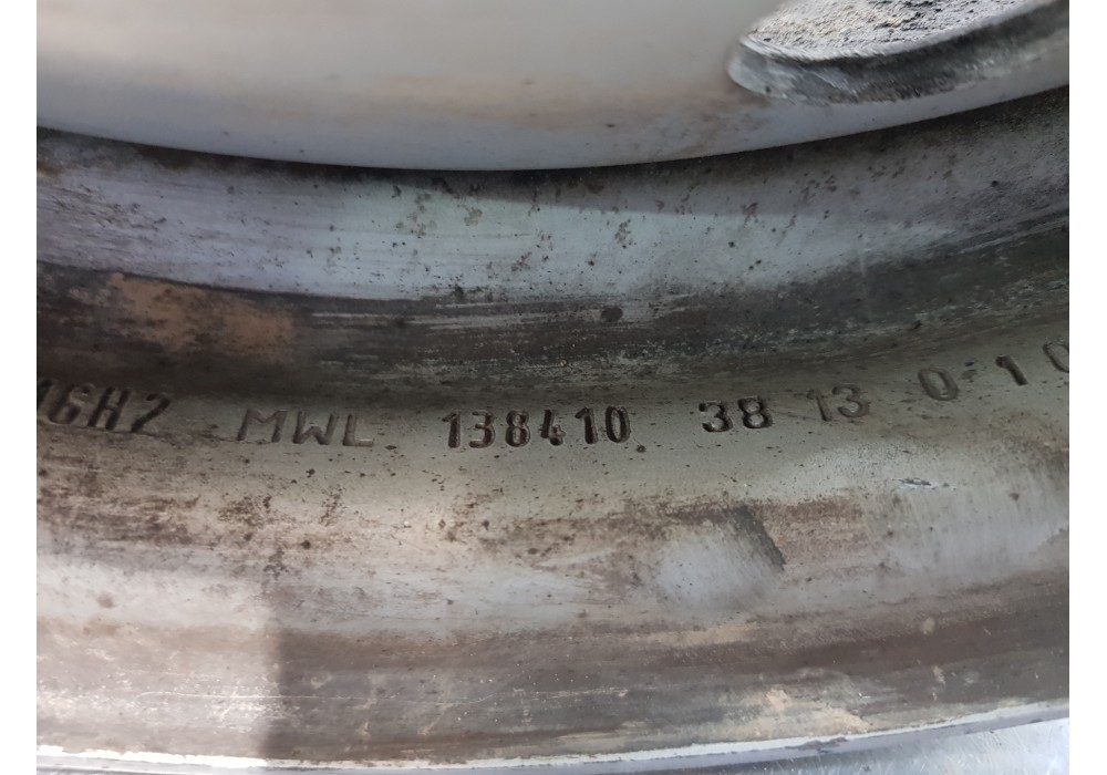 Recambio de llanta para peugeot expert combi bluehdi referencia OEM IAM 98519218VT 9811263980  Recambio de llanta para peugeot expert combi bluehdi referencia OEM IAM 98519218VT 9811263980