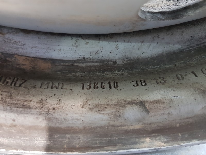 Recambio de llanta para peugeot expert combi bluehdi referencia OEM IAM 98519218VT 9811263980  Recambio de llanta para peugeot expert combi bluehdi referencia OEM IAM 98519218VT 9811263980