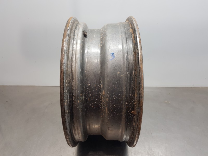 Recambio de llanta para iveco daily caja cerrada (2006 =>) furgón referencia OEM IAM 504103598 504103599 