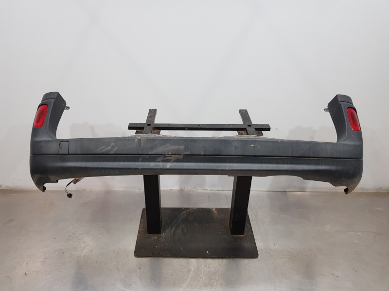 Recambio de paragolpes trasero para renault kangoo dynamique referencia OEM IAM 7701478196  