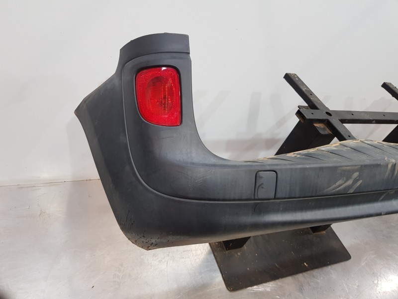 Recambio de paragolpes trasero para renault kangoo dynamique referencia OEM IAM 7701478196  