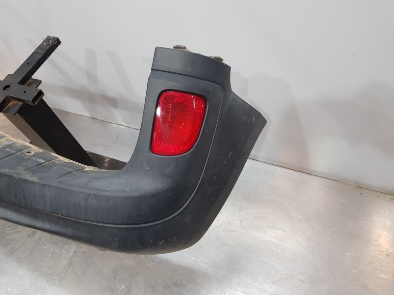 Recambio de paragolpes trasero para renault kangoo dynamique referencia OEM IAM 7701478196  