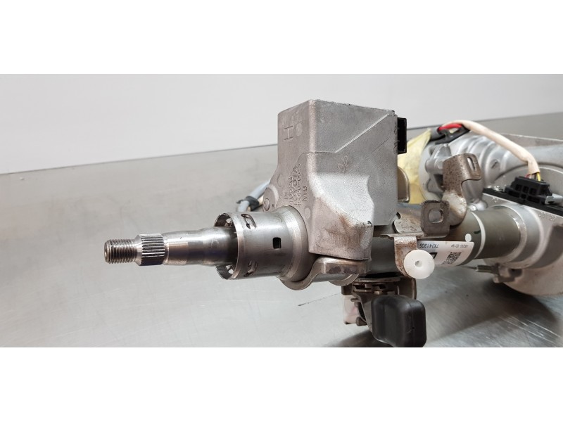 Recambio de columna direccion para toyota yaris hybrid active referencia OEM IAM 4520A0D061  