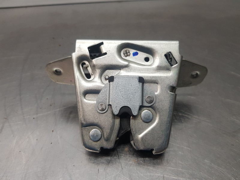 Recambio de cerradura maletero / porton para mercedes clase glk (w204) glk 4matic referencia OEM IAM A2047400535  