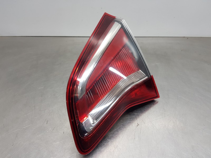 Recambio de piloto trasero derecho interior para opel meriva b enjoy referencia OEM IAM   