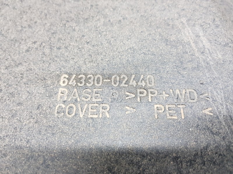 Recambio de bandeja trasera para toyota auris active referencia OEM IAM 6433002440C0 6433002440 