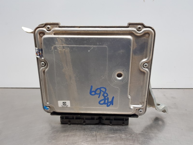 Recambio de centralita motor uce para toyota auris active referencia OEM IAM 8966102E20 281013414 