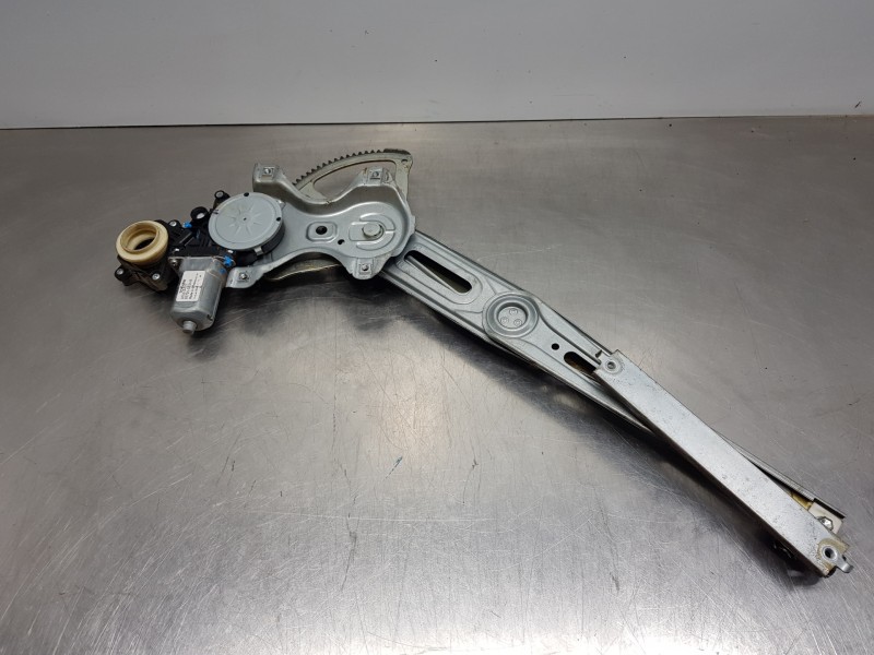 Recambio de elevalunas delantero izquierdo para toyota auris active referencia OEM IAM 6982002330 8570202020 