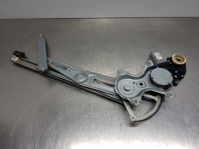 Recambio de elevalunas delantero izquierdo para toyota auris active referencia OEM IAM 6982002330 8570202020 