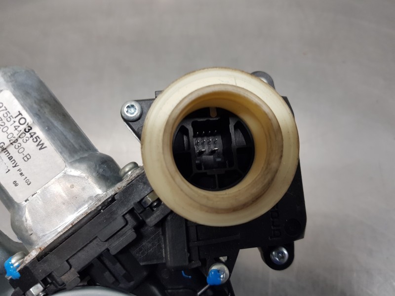 Recambio de elevalunas delantero izquierdo para toyota auris active referencia OEM IAM 6982002330 8570202020 