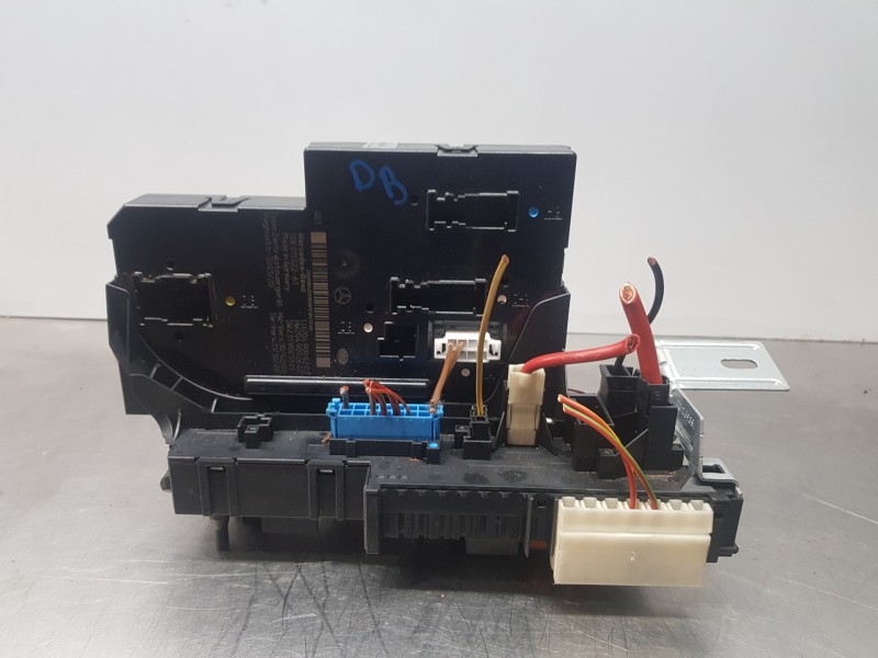 Recambio de caja reles / fusibles para mercedes clase glk (w204) glk 4matic referencia OEM IAM 2049004203 5DK011022 