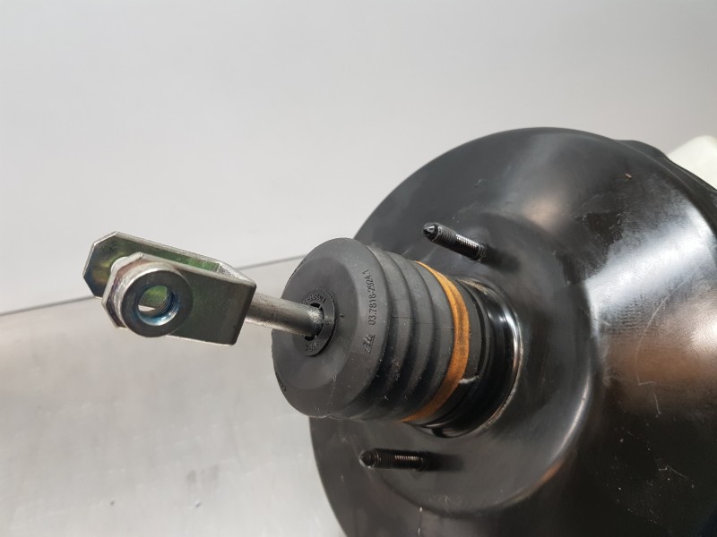 Recambio de servofreno para mercedes clase glk (w204) glk 4matic referencia OEM IAM A2044303630  