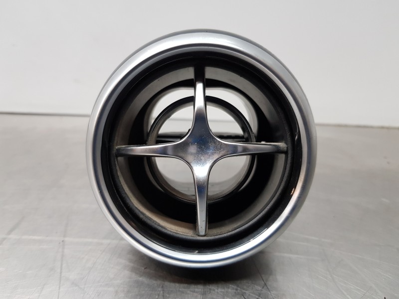Recambio de rejilla aireadora para mercedes clase glk (w204) glk 4matic referencia OEM IAM A2048308054  