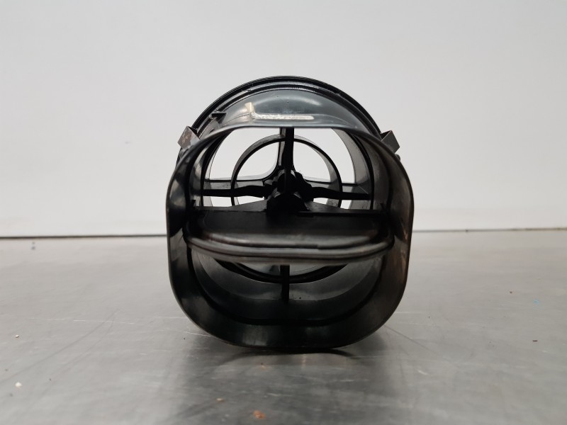 Recambio de rejilla aireadora para mercedes clase glk (w204) glk 4matic referencia OEM IAM A2048307754  