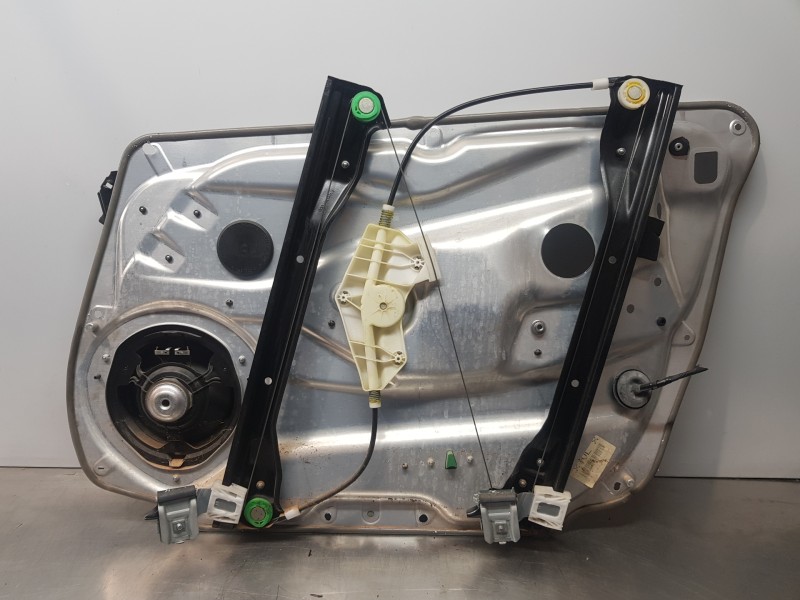Recambio de elevalunas delantero izquierdo para mercedes clase glk (w204) glk 4matic referencia OEM IAM A2047201779 A2047201979 