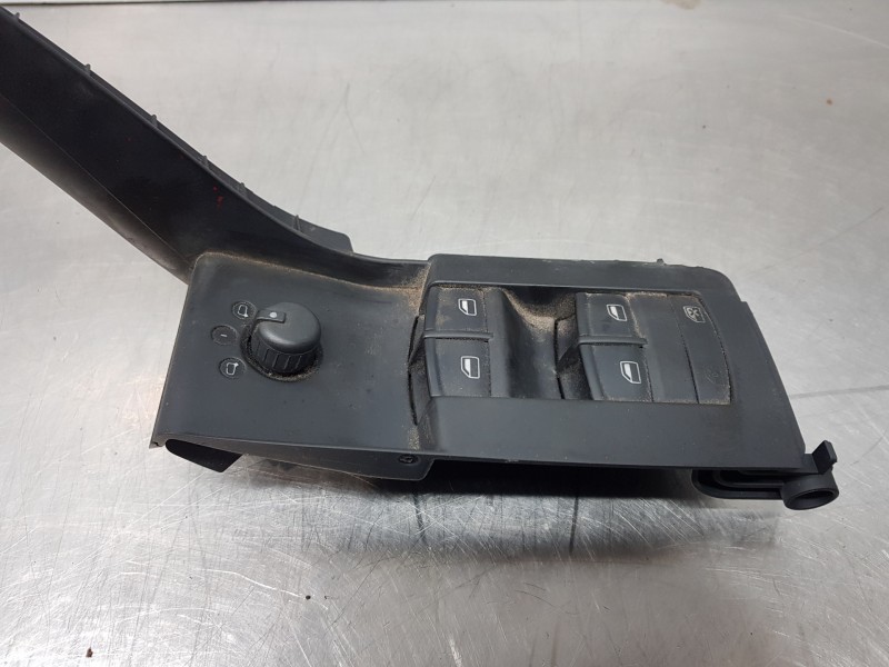 Recambio de mando elevalunas delantero izquierdo para audi a3 sportback (8p) attraction referencia OEM IAM 8P4959521C 4F0959851  Recambio de mando elevalunas delantero izquierdo para audi a3 sportback (8p) attraction referencia OEM IAM 8P4959521C 4F0959851