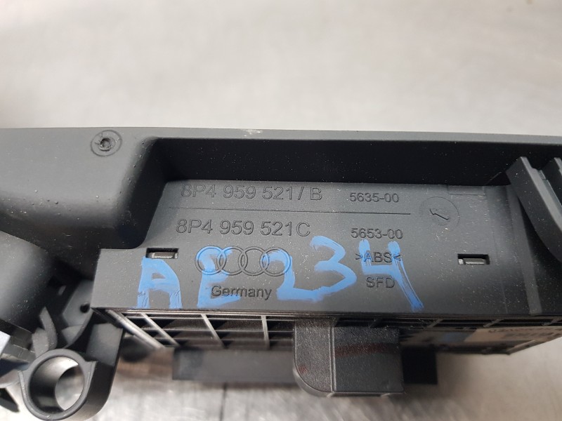 Recambio de mando elevalunas delantero izquierdo para audi a3 sportback (8p) attraction referencia OEM IAM 8P4959521C 4F0959851  Recambio de mando elevalunas delantero izquierdo para audi a3 sportback (8p) attraction referencia OEM IAM 8P4959521C 4F0959851