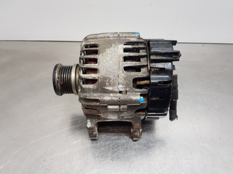 Recambio de alternador para audi q5 (fyb) quattro referencia OEM IAM 04L903027 4L903027 