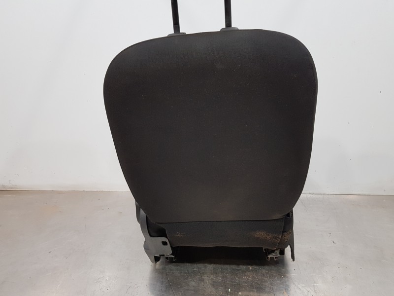 Recambio de asiento delantero izquierdo para renault kangoo dynamique referencia OEM IAM 7701209916 7701209903 