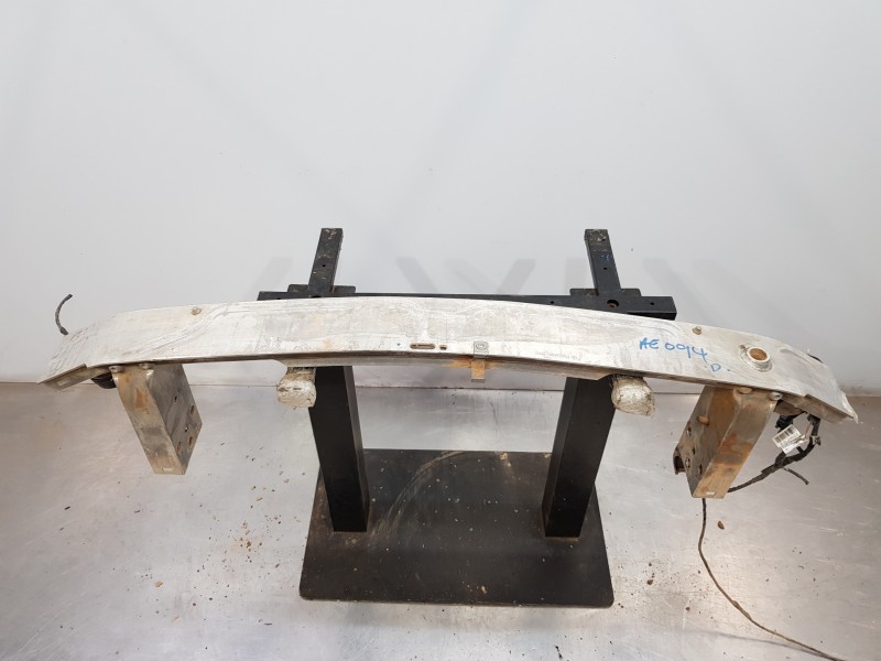 Recambio de refuerzo paragolpes delantero para mercedes clase a (w177) 200 d referencia OEM IAM A1776202800  