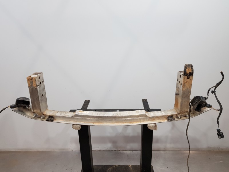 Recambio de refuerzo paragolpes delantero para mercedes clase a (w177) 200 d referencia OEM IAM A1776202800  