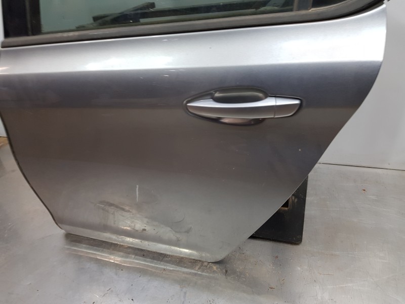 Recambio de puerta trasera izquierda para peugeot 308 sw style referencia OEM IAM 1610102080  